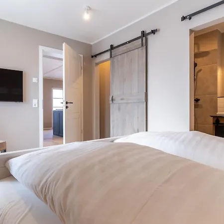 Hummergrund Humarus * סנט פטר-אורדינג